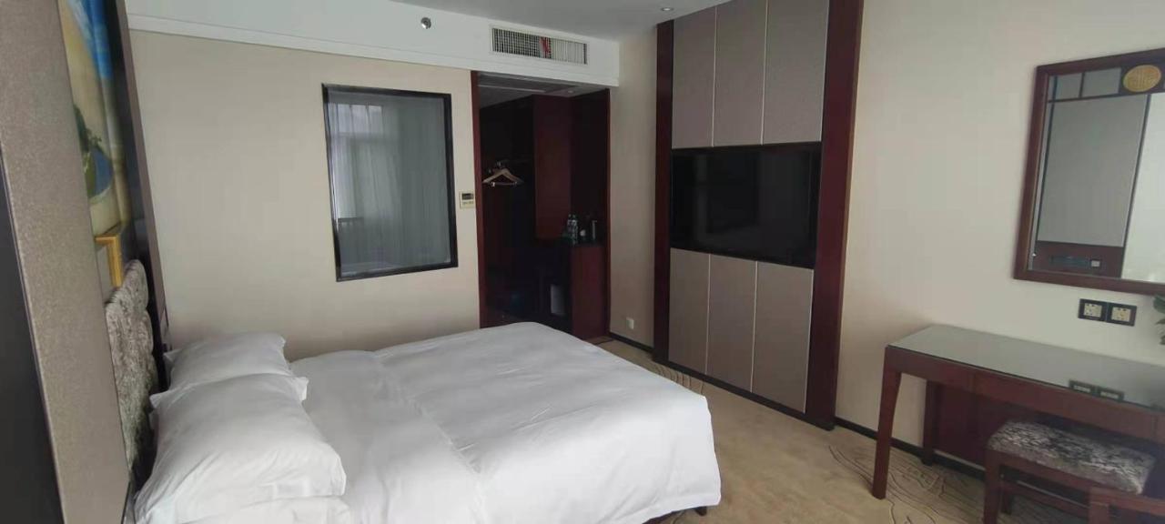 Lanzhou Hualian Hotel Экстерьер фото