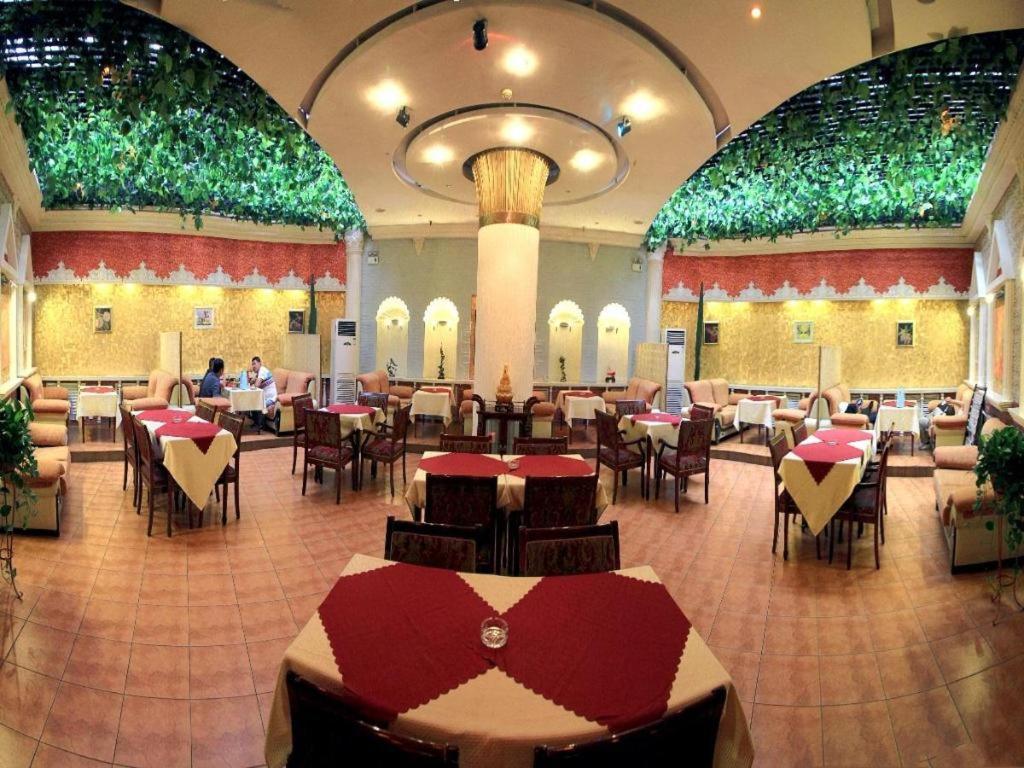 Lanzhou Hualian Hotel Экстерьер фото
