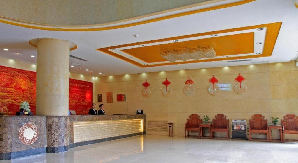 Lanzhou Hualian Hotel Экстерьер фото